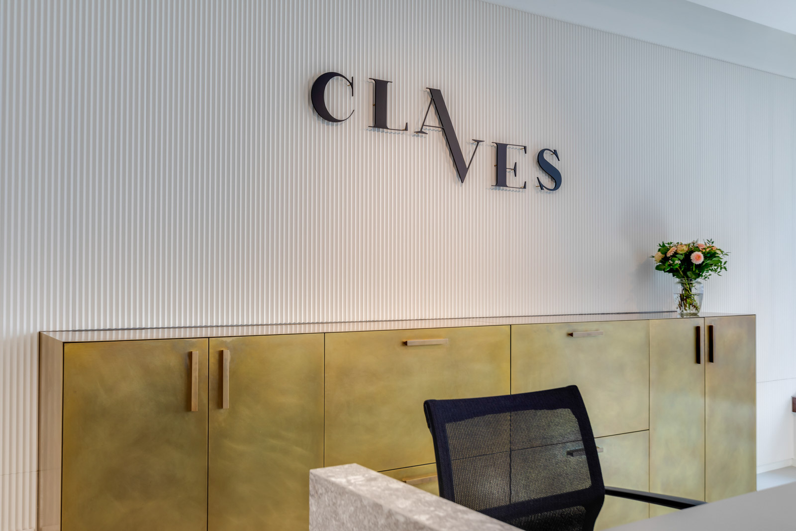 King-George_Claves_interior_04