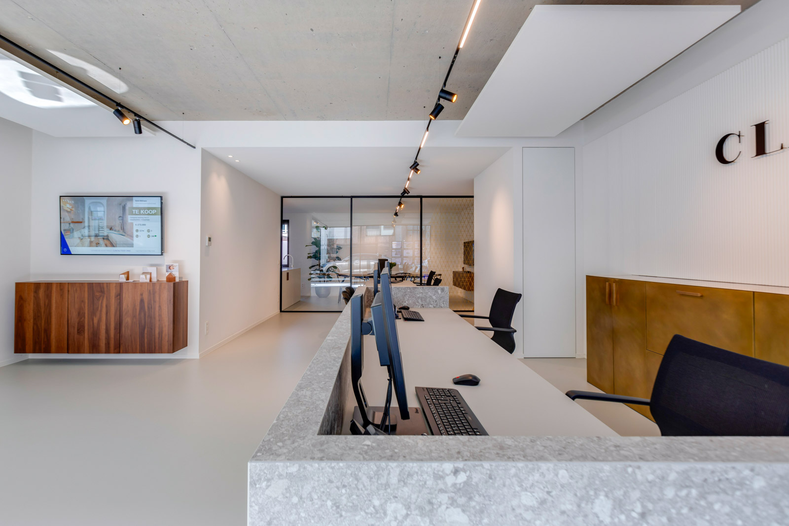 King-George_Claves_interior_07