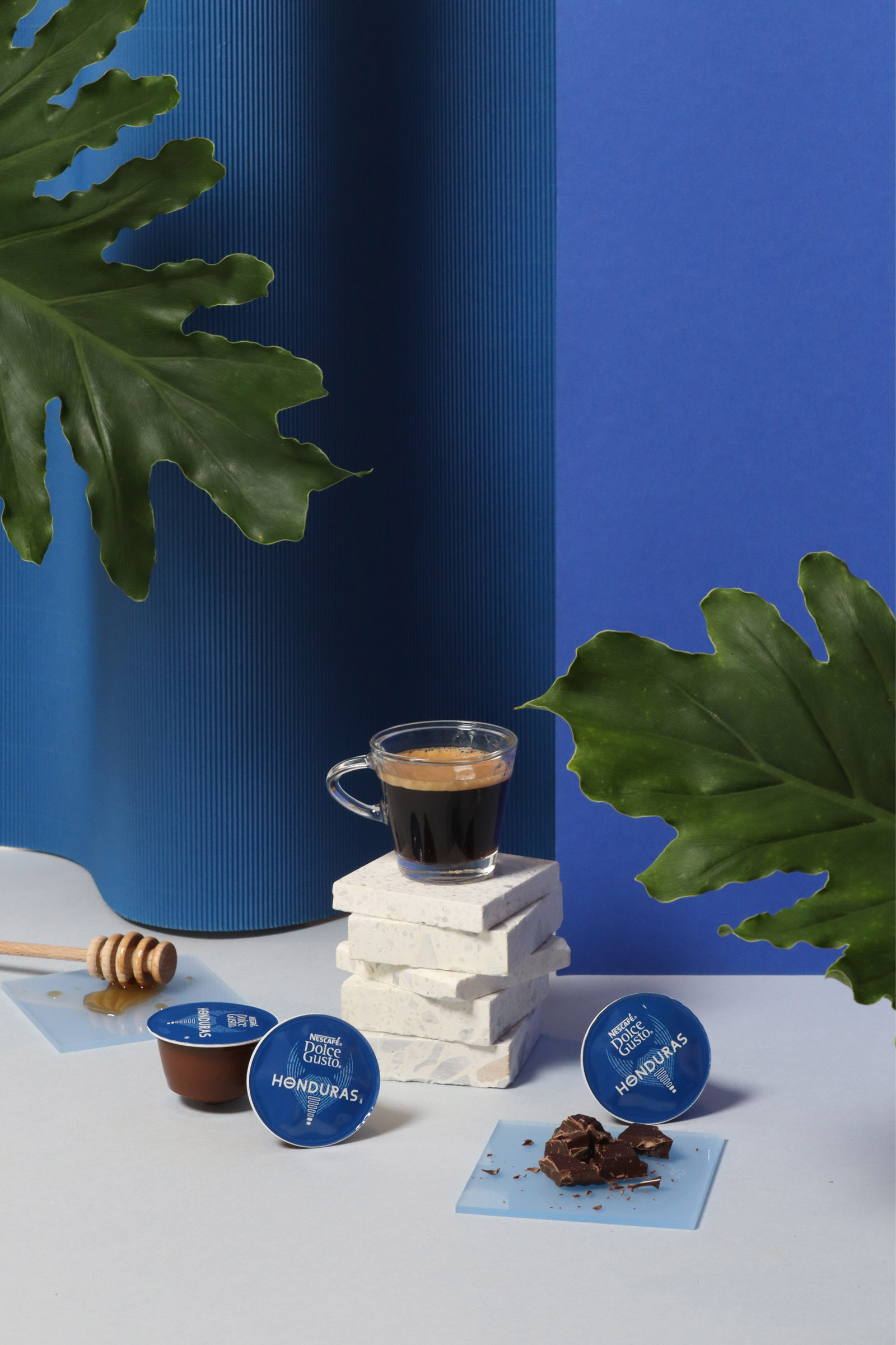 King-George_Dolce-Gusto_Art-direction_11