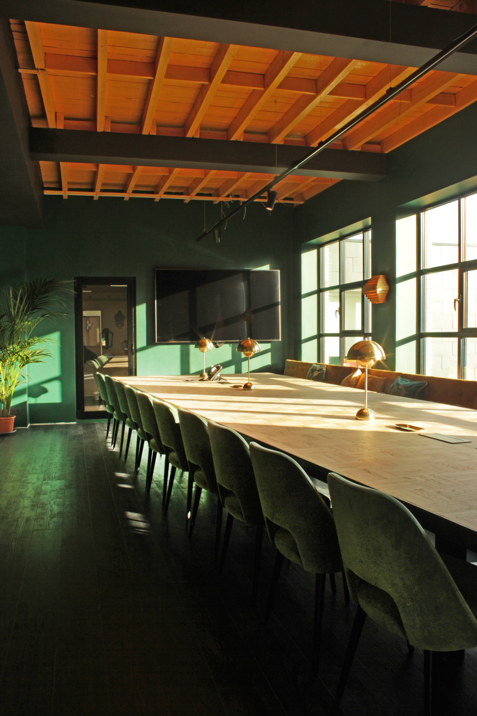 King-George_King-George-Cafe_facilities_03