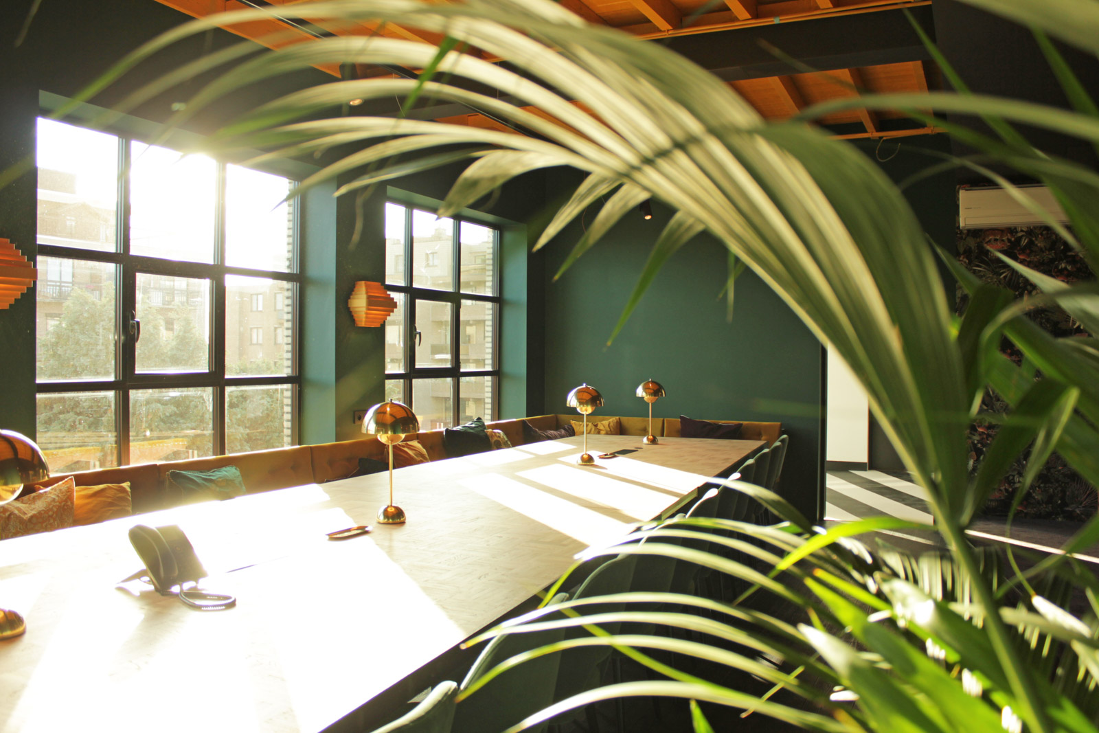 King-George_King-George-Cafe_facilities_04